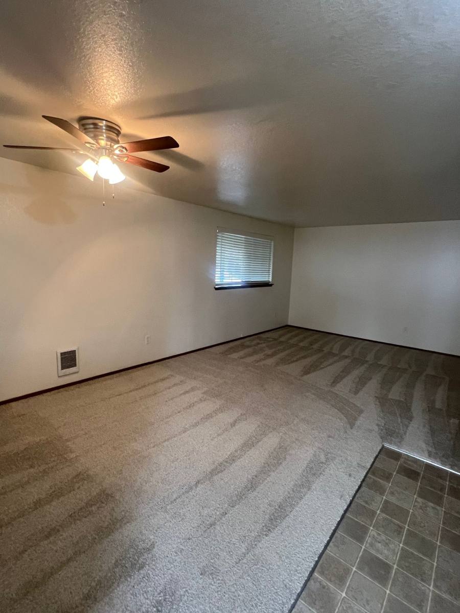 Townhouse for rent at 7629 47th Ave NE, Marysville, WA 98270