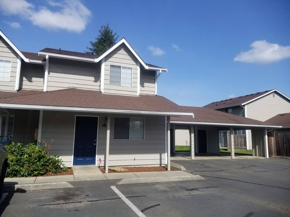 Townhouse for rent at 7629 47th Ave NE, Marysville, WA 98270