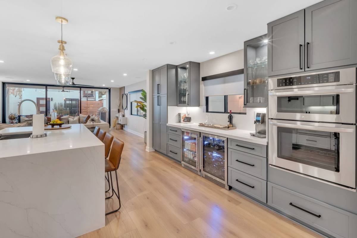 Apartment for rent at 437 Alameda Blve, Coronado, CA 92118