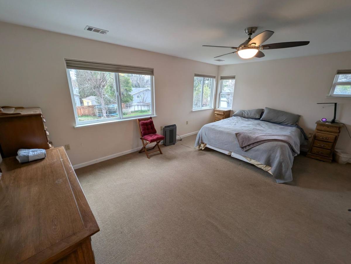 Apartment for rent at 1580 Whitman Rd, Concord, CA 94518