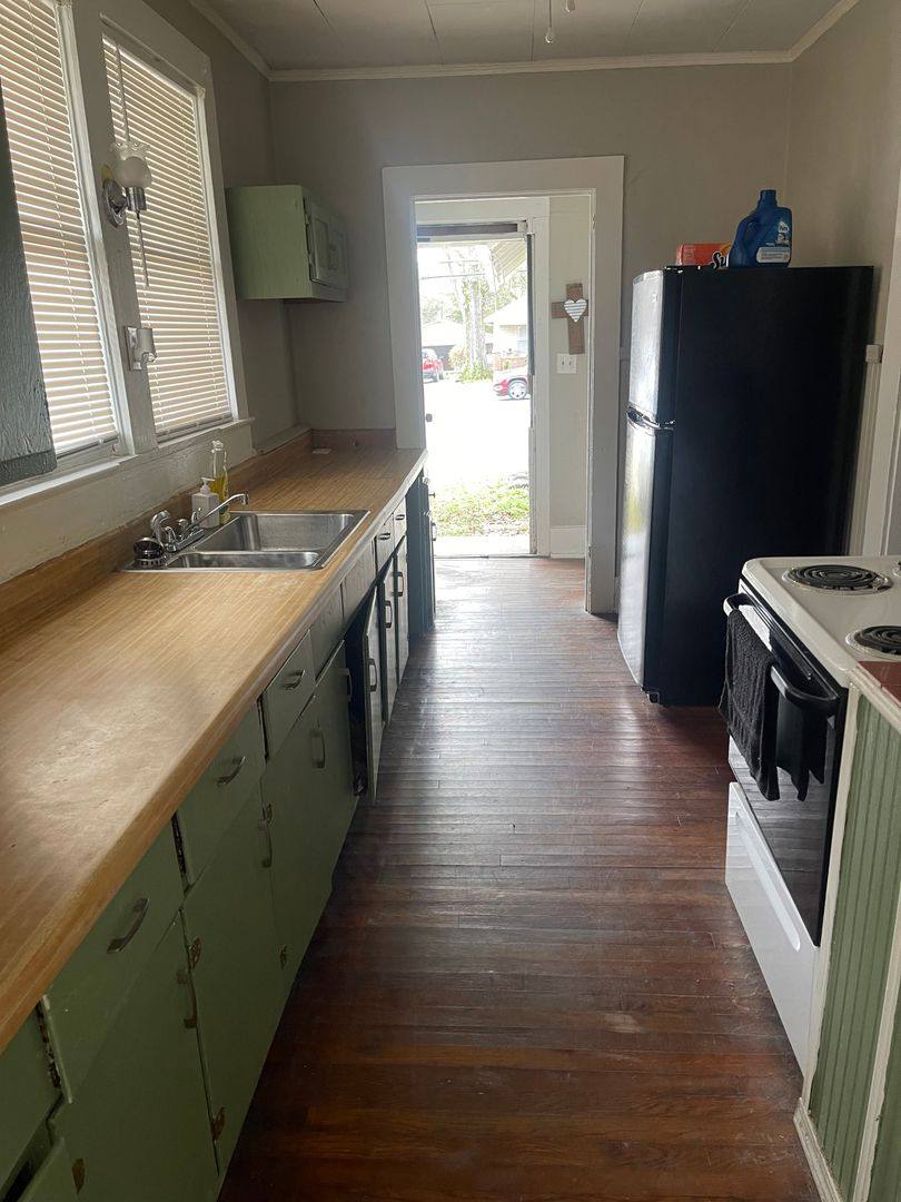 Apartment for rent at 803 Main St E, Hartselle, AL 35640