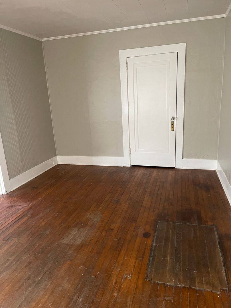 Apartment for rent at 803 Main St E, Hartselle, AL 35640