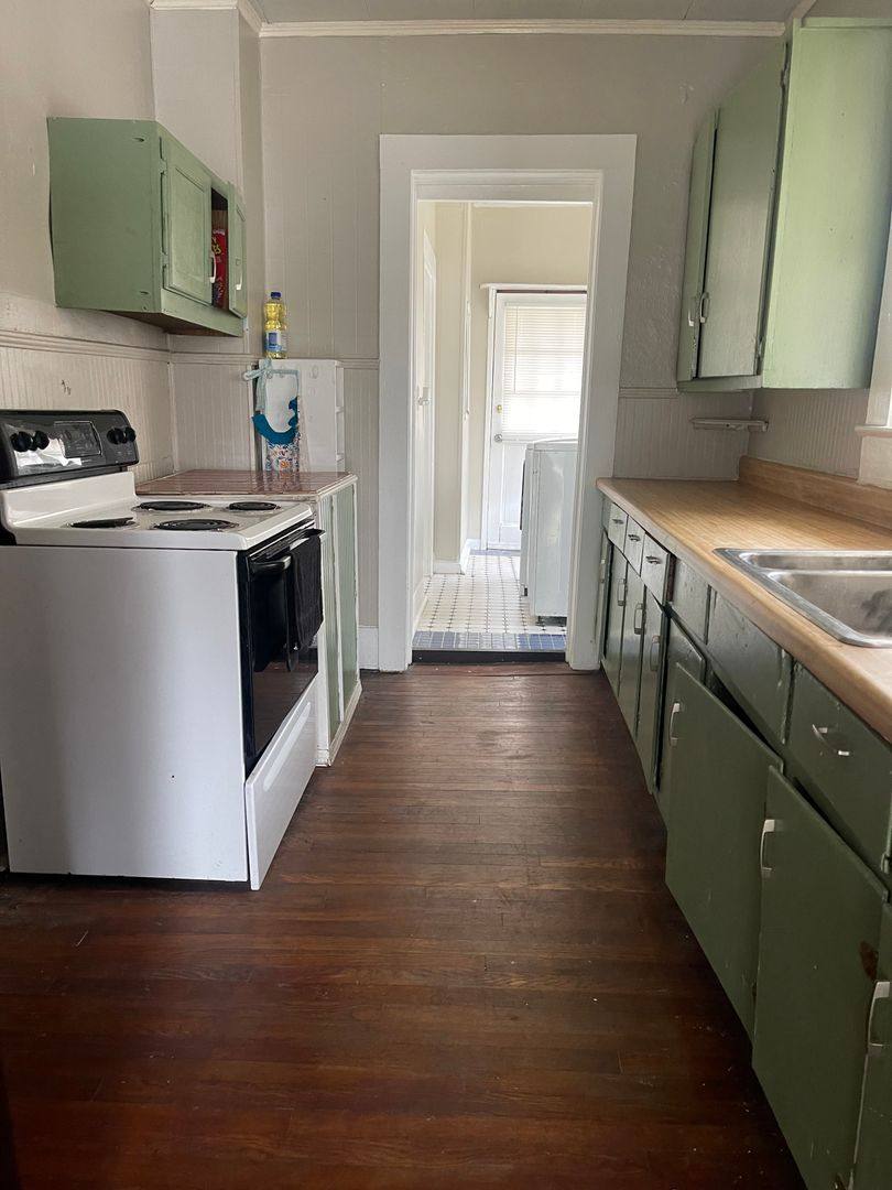 Apartment for rent at 803 Main St E, Hartselle, AL 35640