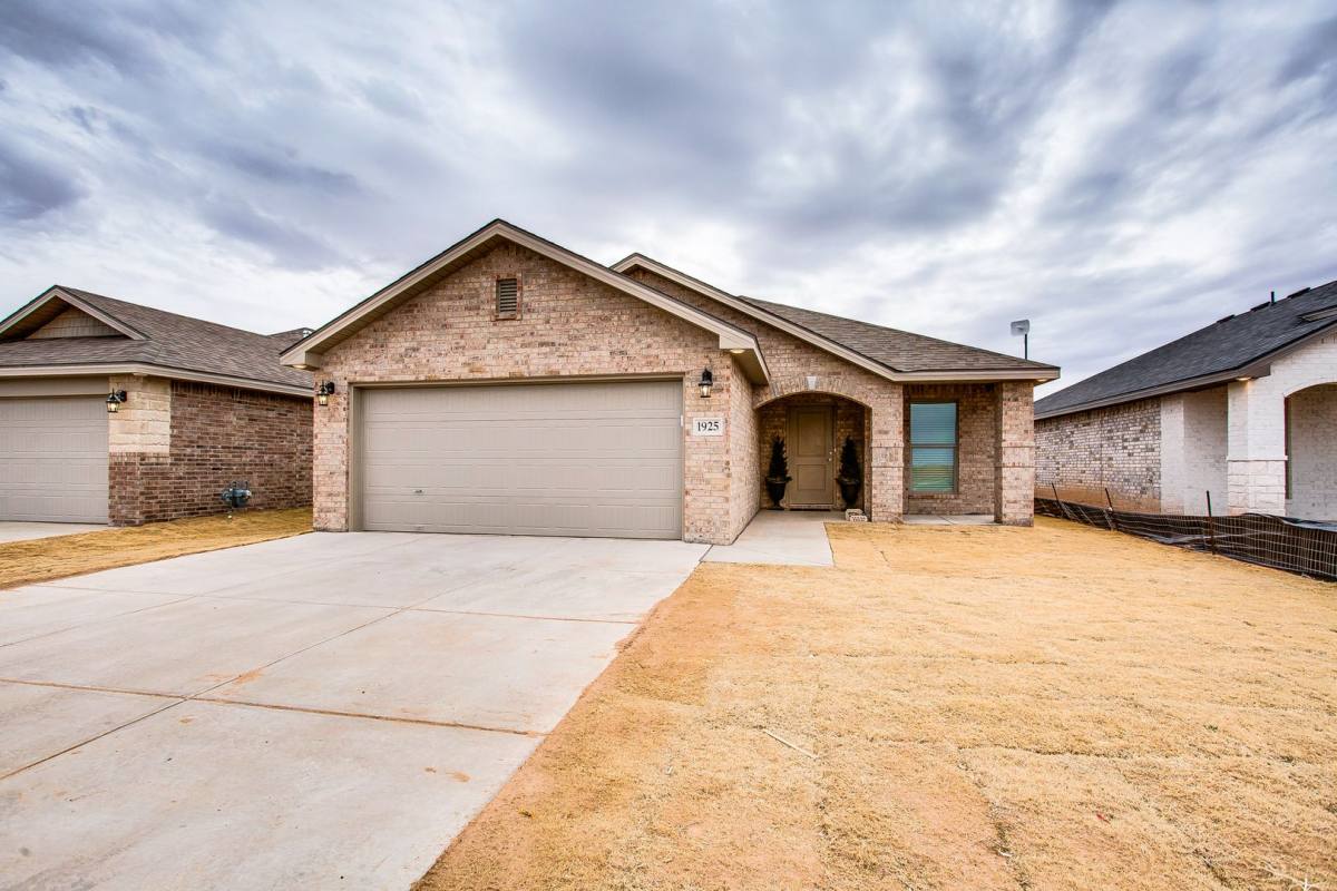 House for rent at 1925 138th St, Lubbock, TX 79423
