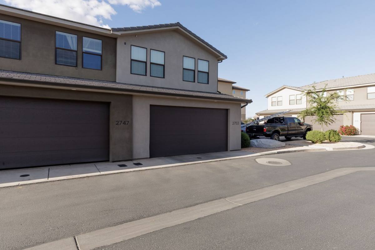 Townhouse for rent at 2753 E Gray Birch Dr, Saint George, UT 84790