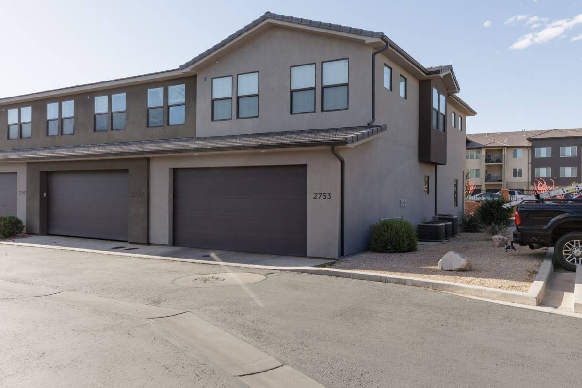 Townhouse for rent at 2753 E Gray Birch Dr, Saint George, UT 84790