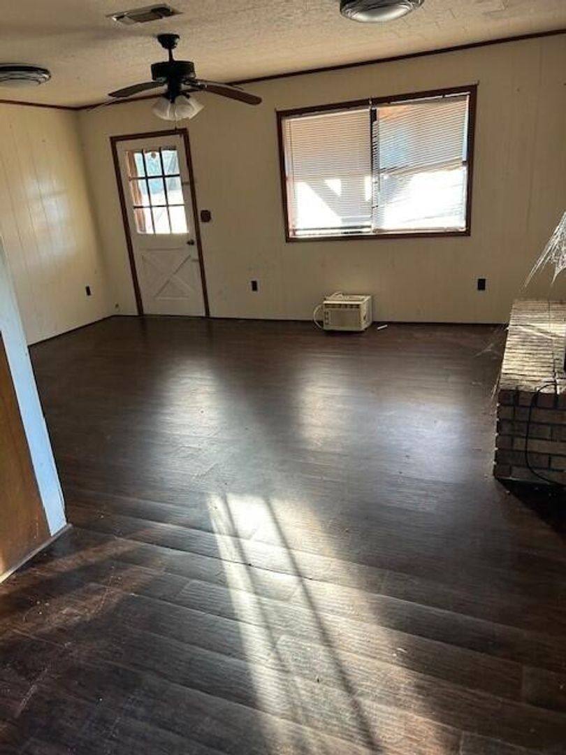 House for rent at 446 Earl Perkins Rd, Pitkin, LA 70656