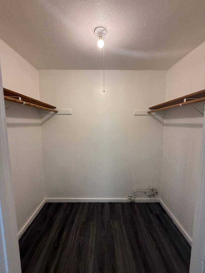 Apartment for rent at 17-25 Edgewood Ave, New Britain, CT 06051
