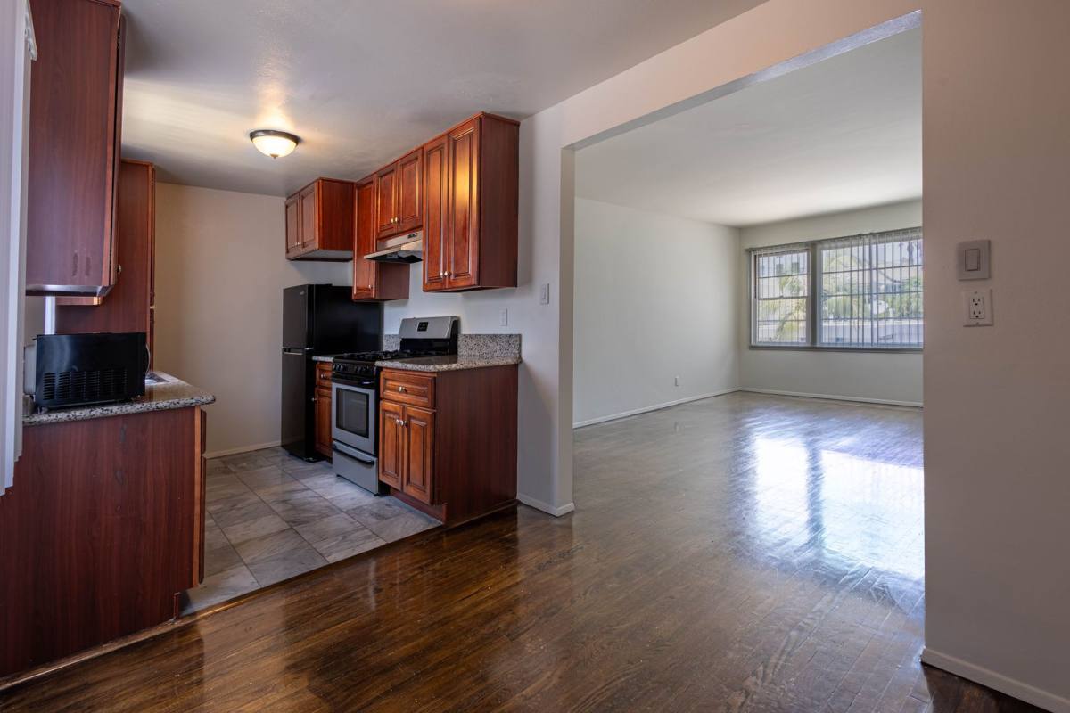 Apartment for rent at 1230 Berkeley St, Santa Monica, CA 90404