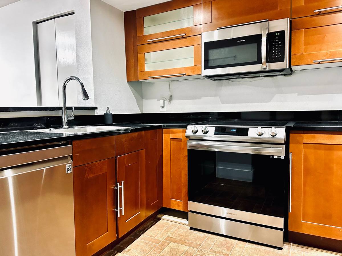 Condo for rent at 7323 Sand Point Way NE #106, Seattle, WA 98115