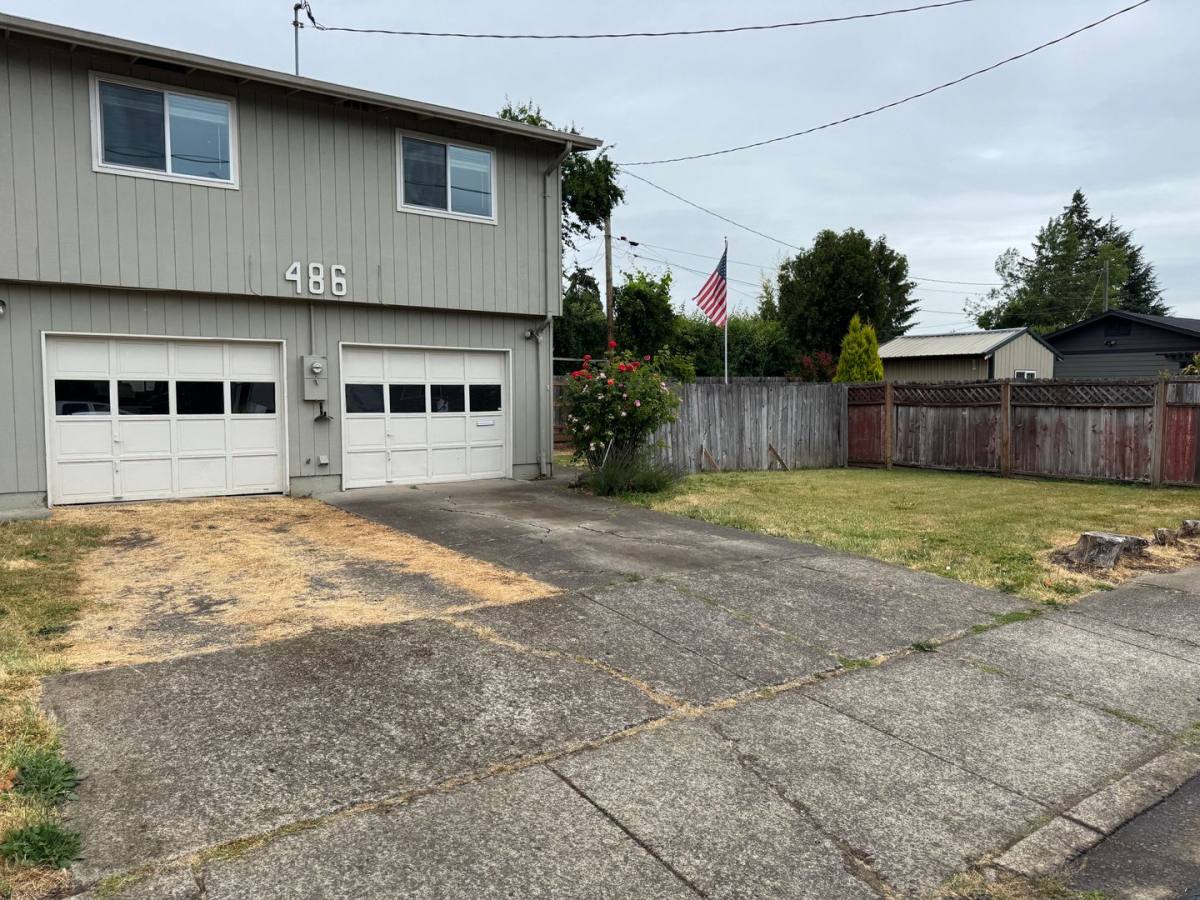 Apartment for rent at 486 W N St, Springfield, OR 97477
