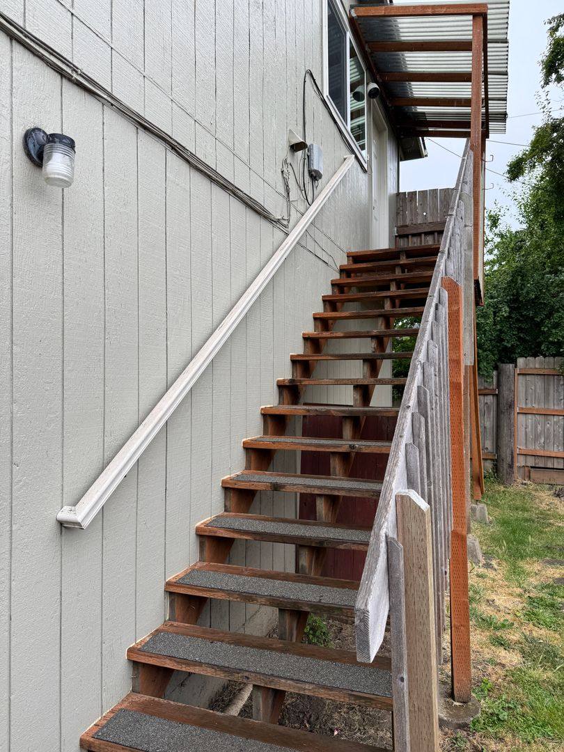 Apartment for rent at 486 W N St, Springfield, OR 97477