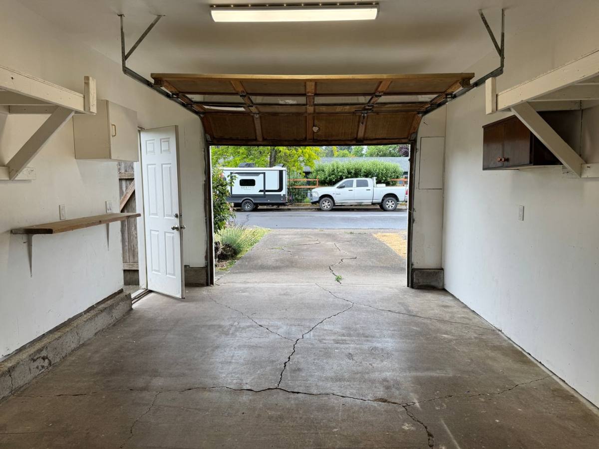 Apartment for rent at 486 W N St, Springfield, OR 97477