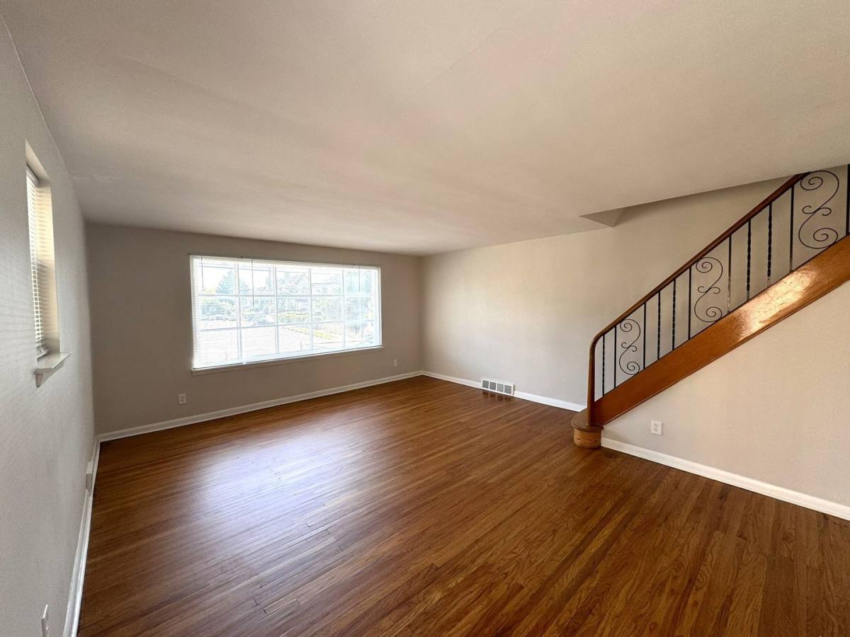 Apartment for rent at 168 Shadeland Ave, Drexel Hill, PA 19026