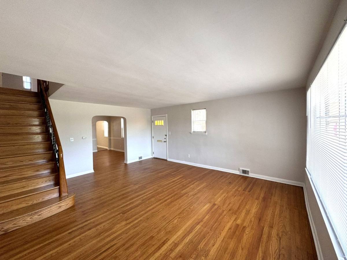 Apartment for rent at 168 Shadeland Ave, Drexel Hill, PA 19026