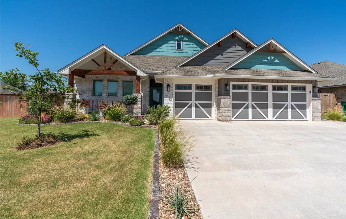 House for rent at 4609 McCann Ave, Mustang, OK 73064