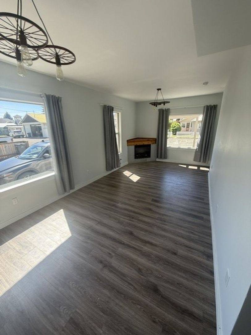 House for rent at 106 E 4th St, Cle Elum, WA 98922