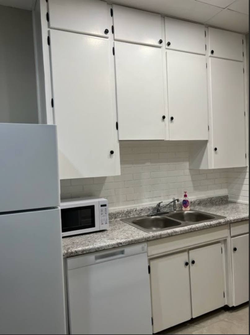 Apartment for rent at 314 N Sycamore, Lansing, MI 48933