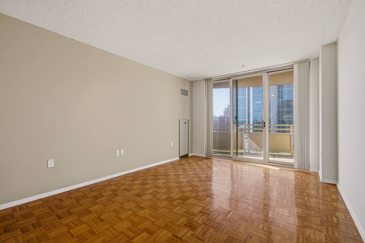 Condo for rent at 4801 Fairmont Ave #809, Bethesda, MD 20814