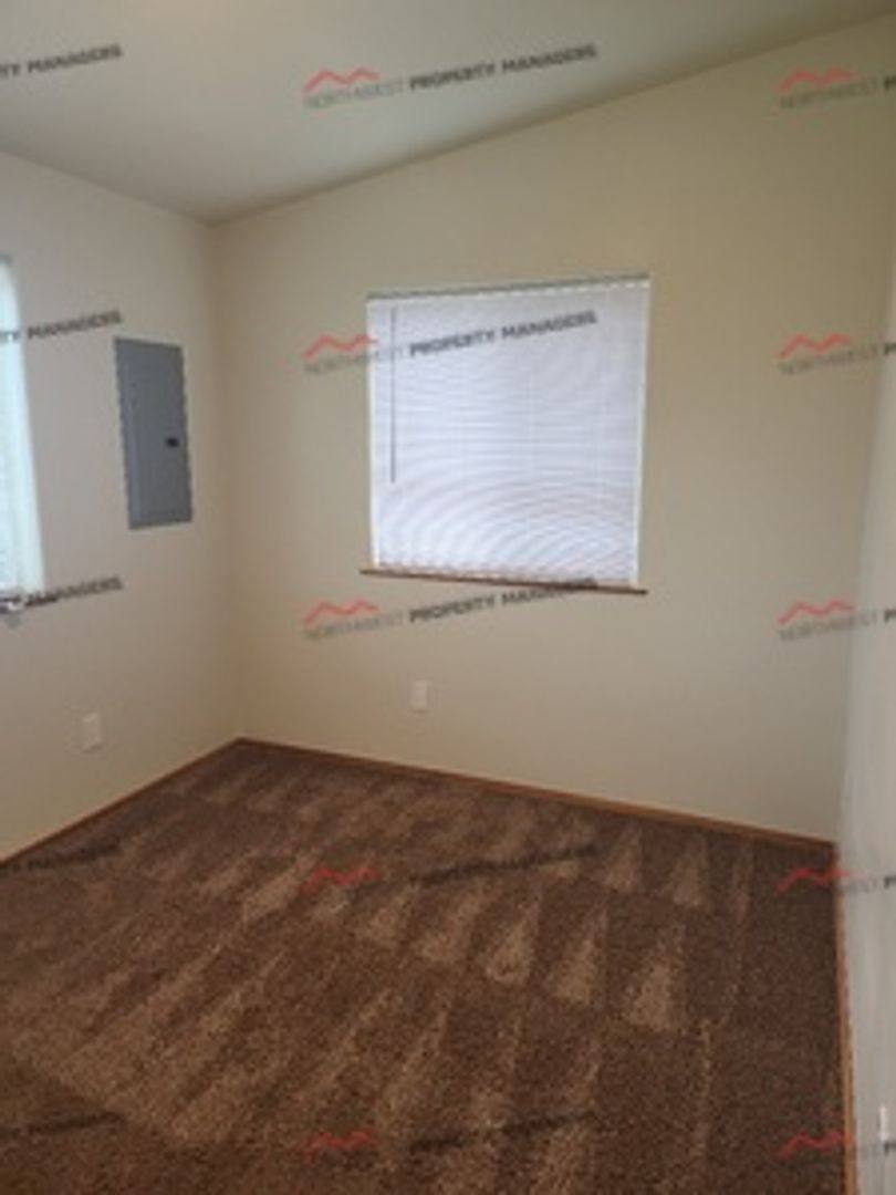 Apartment for rent at 239 W State St, Mossyrock, WA 98564