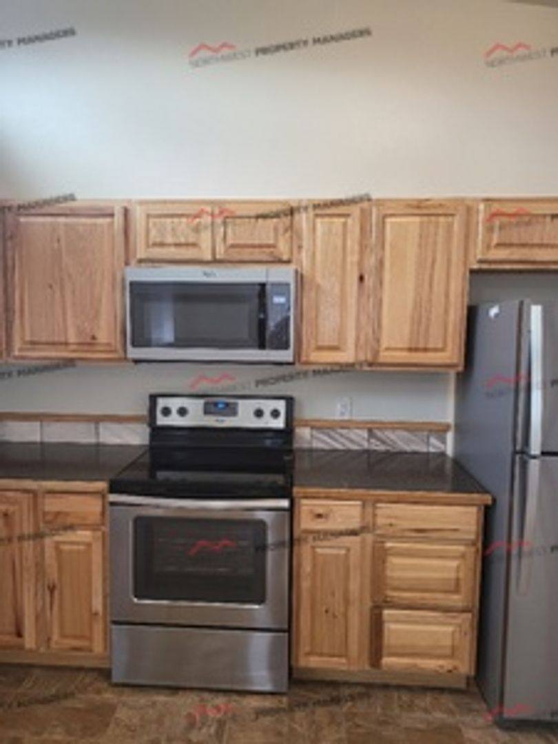 Apartment for rent at 239 W State St, Mossyrock, WA 98564