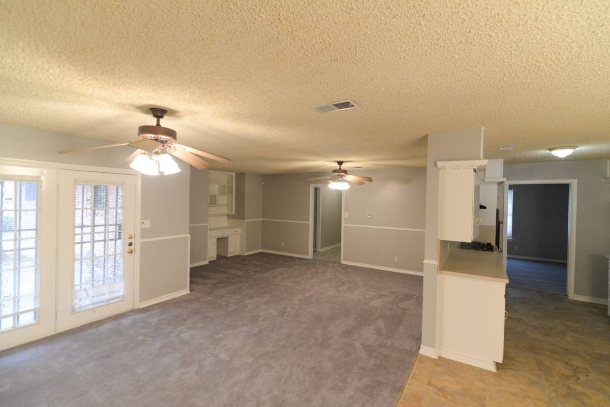 House for rent at 614 N Young Blvd, Desoto, TX 75115