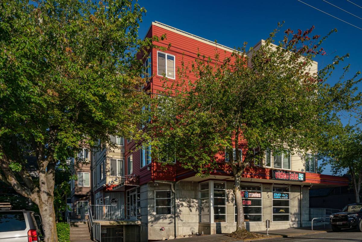 Apartment for rent at 4459 Fremont Ave N, Seattle, WA 98103