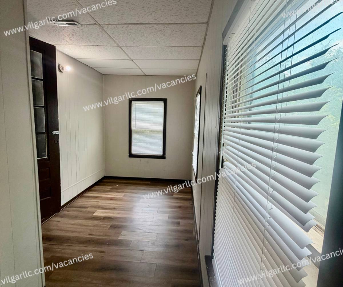 Apartment for rent at 4821 Homerlee, East Chicago, IN 46312