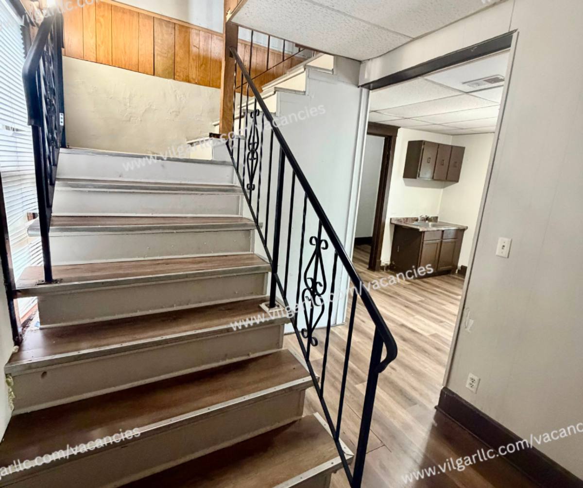 Apartment for rent at 4821 Homerlee, East Chicago, IN 46312