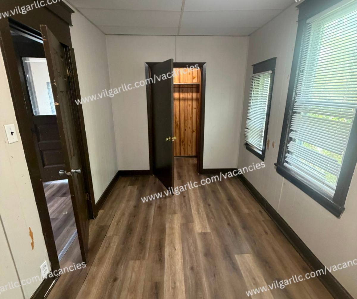 Apartment for rent at 4821 Homerlee, East Chicago, IN 46312