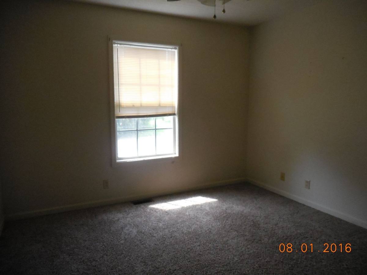 House for rent at 223 Jim Thorpe Dr, Clarksville, TN 37042