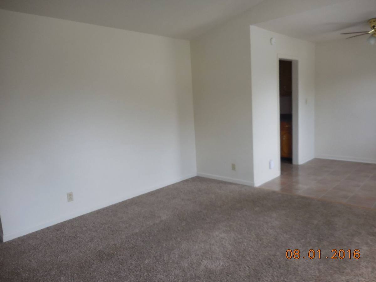 House for rent at 223 Jim Thorpe Dr, Clarksville, TN 37042