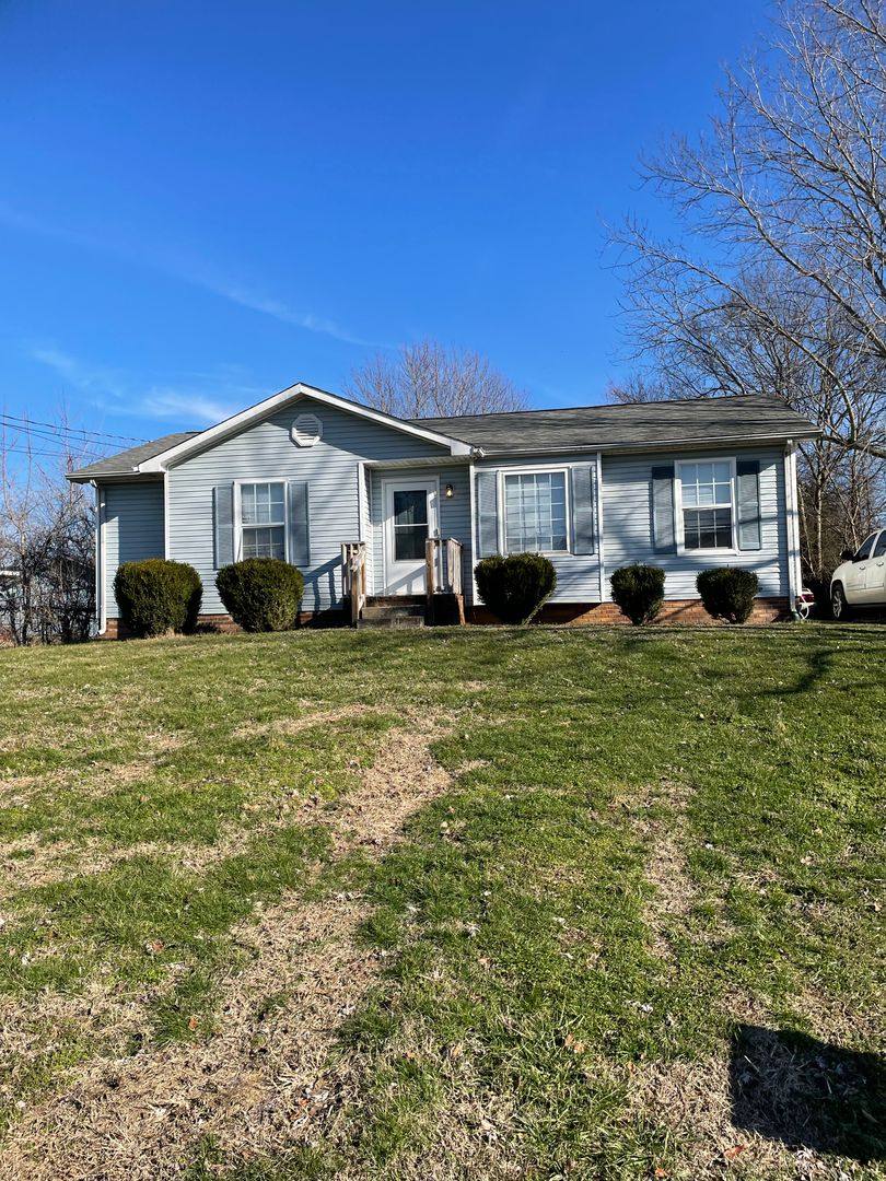 House for rent at 223 Jim Thorpe Dr, Clarksville, TN 37042