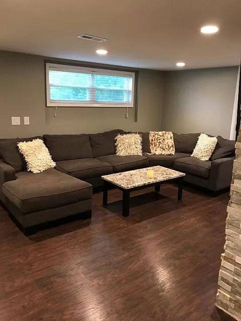 House for rent at 1278 Columbia Rd, Westlake, OH 44145