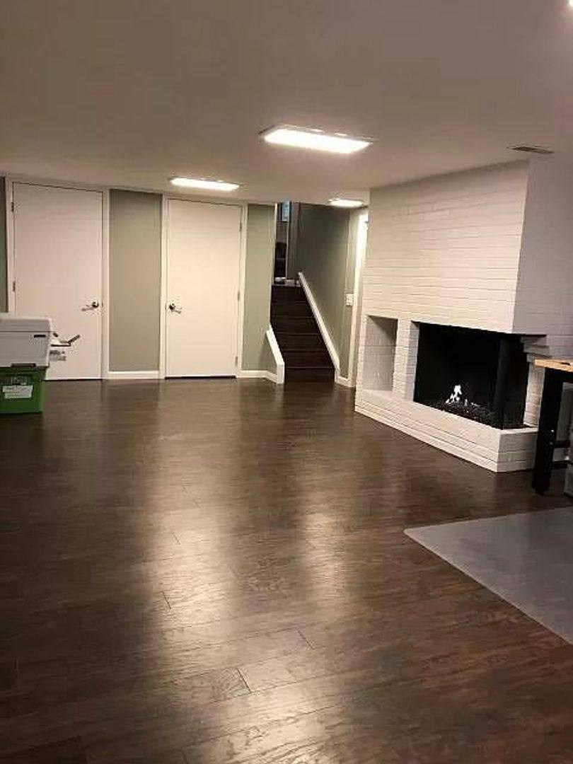 House for rent at 1278 Columbia Rd, Westlake, OH 44145