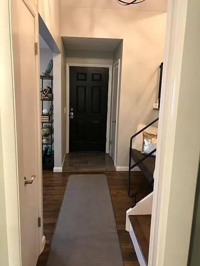House for rent at 1278 Columbia Rd, Westlake, OH 44145