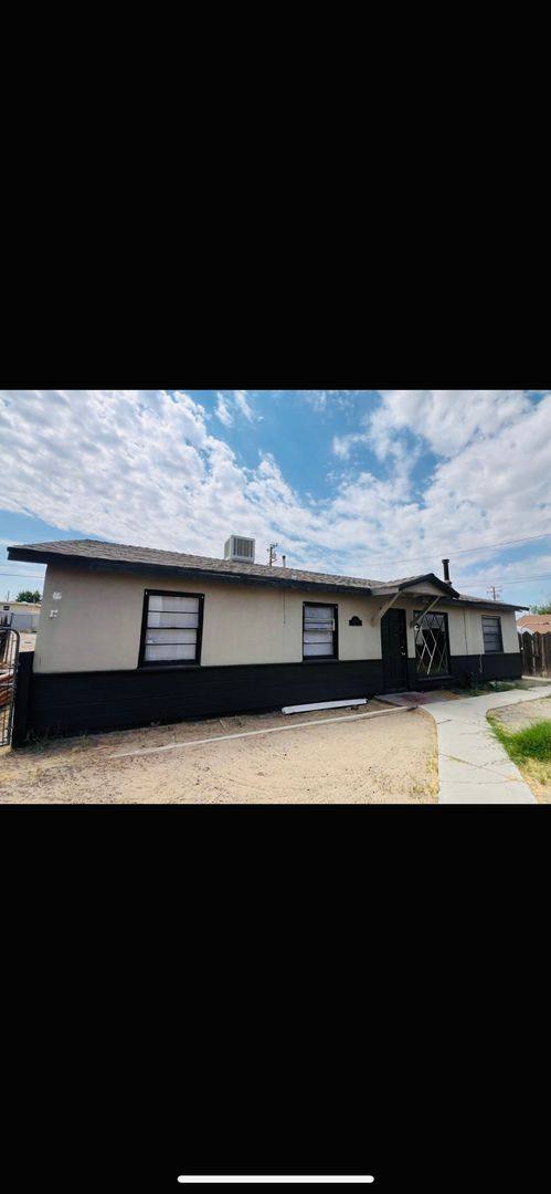 Apartment for rent at 25567 W Main St, Barstow, CA 92311