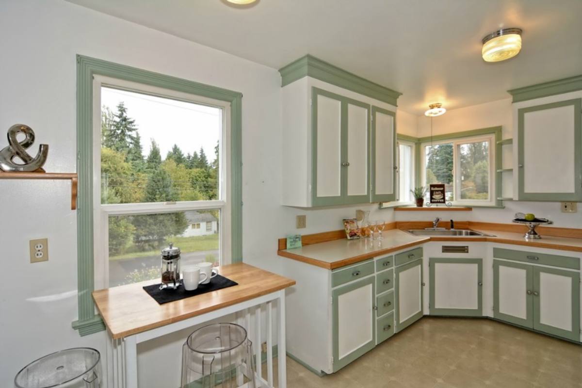 House for rent at 2717 NE 90th St, Seattle, WA 98115