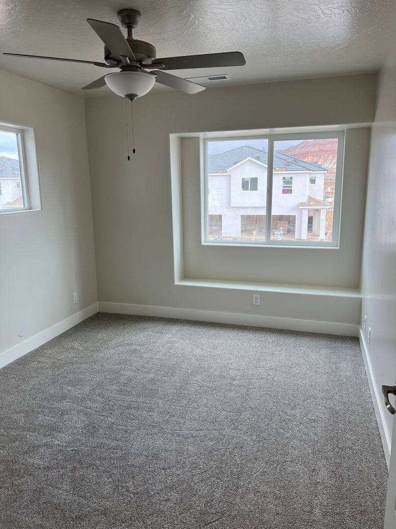 Townhouse for rent at 569 E Steeplechase Rd, Washington, UT 84780
