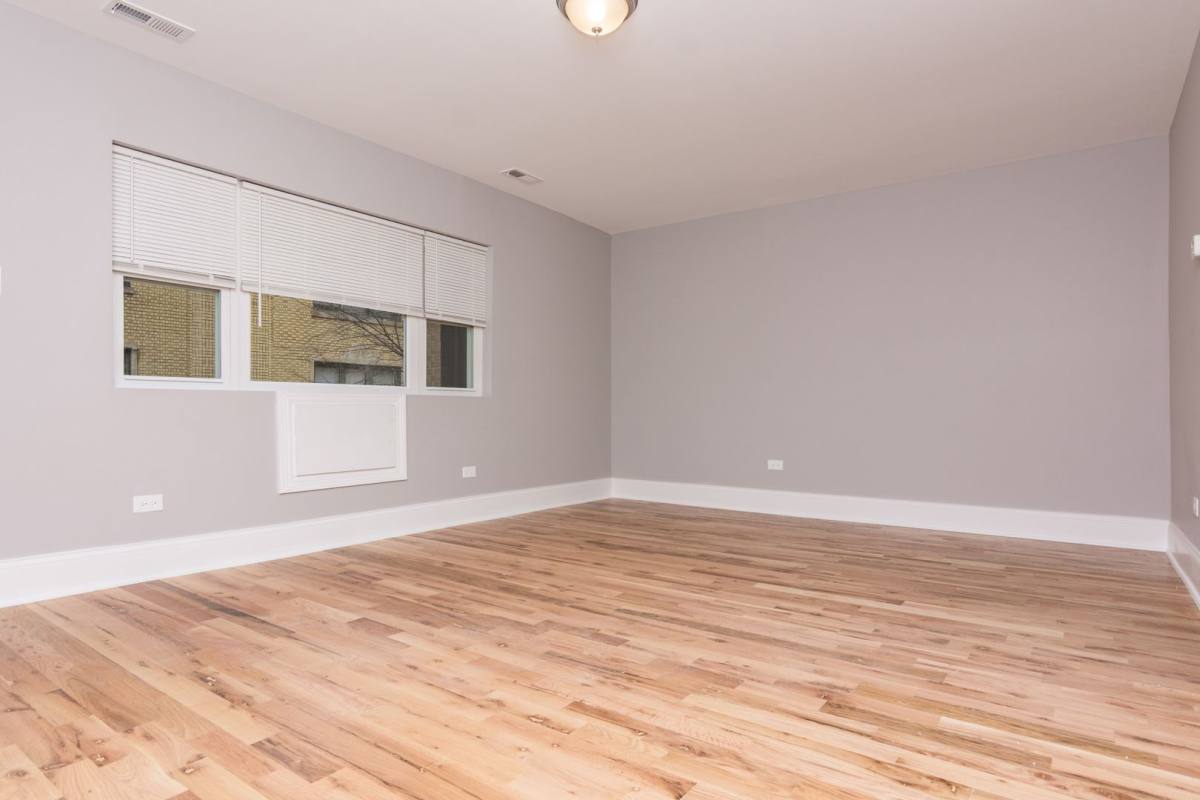 Apartment for rent at 8215 S Ellis Ave, Chicago, IL 60619