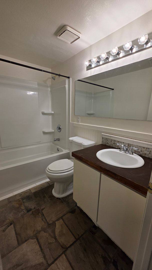Apartment for rent at 1205 E Greenlee Rd, Tucson, AZ 85719
