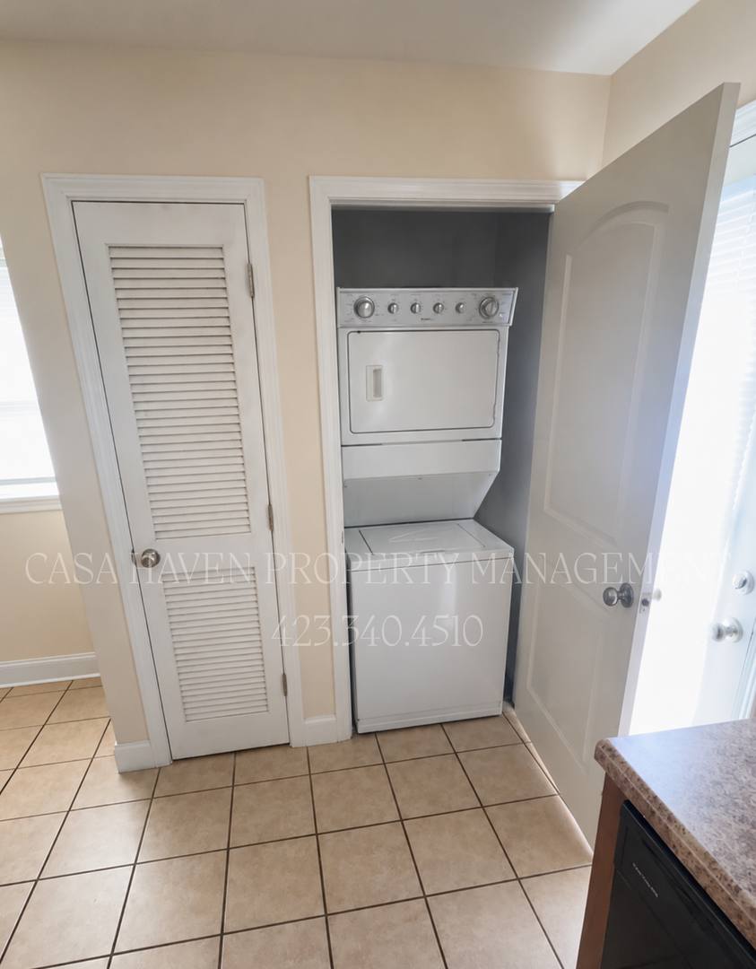 Apartment for rent at 122 Leach Dr, Jonesborough, TN 37659