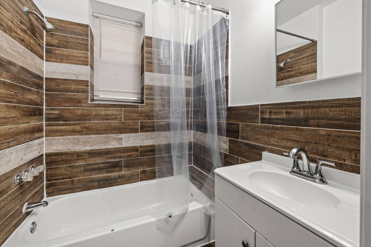 Apartment for rent at 6709 Ogontz Ave, Philadelphia, PA 19126