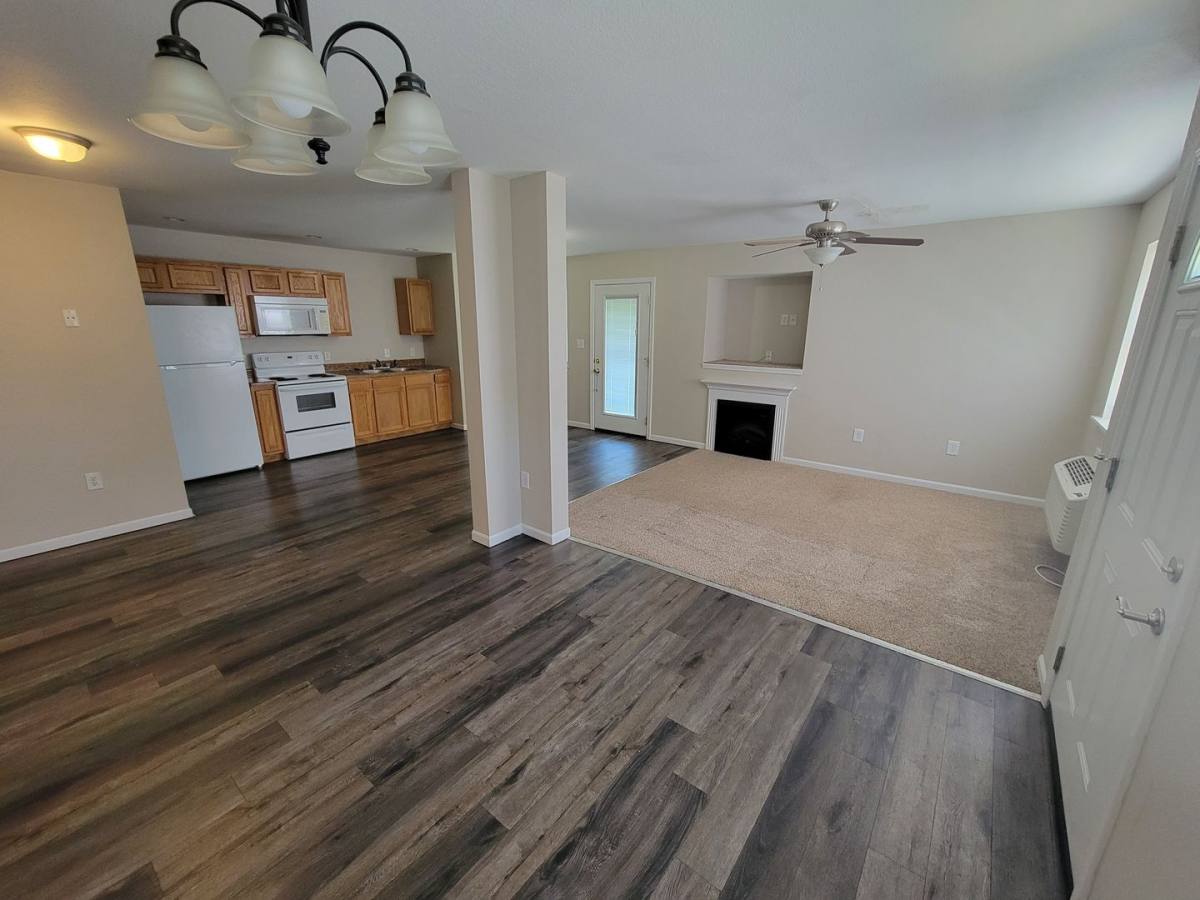 Apartment for rent at 316 E Davis St, Fayette, MO 65248