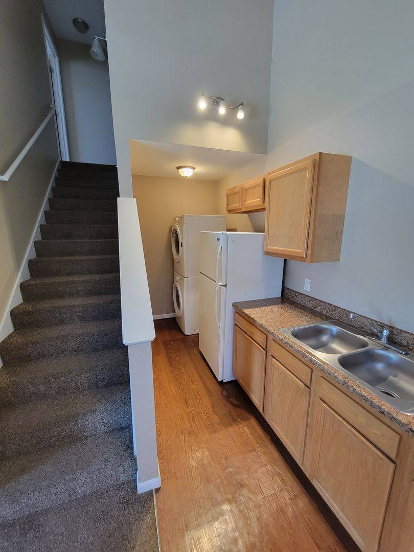 Apartment for rent at 316 E Davis St, Fayette, MO 65248
