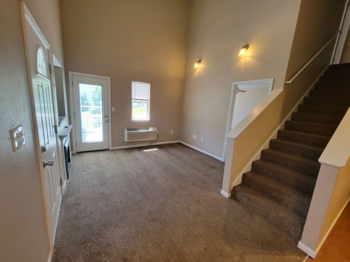 Apartment for rent at 316 E Davis St, Fayette, MO 65248