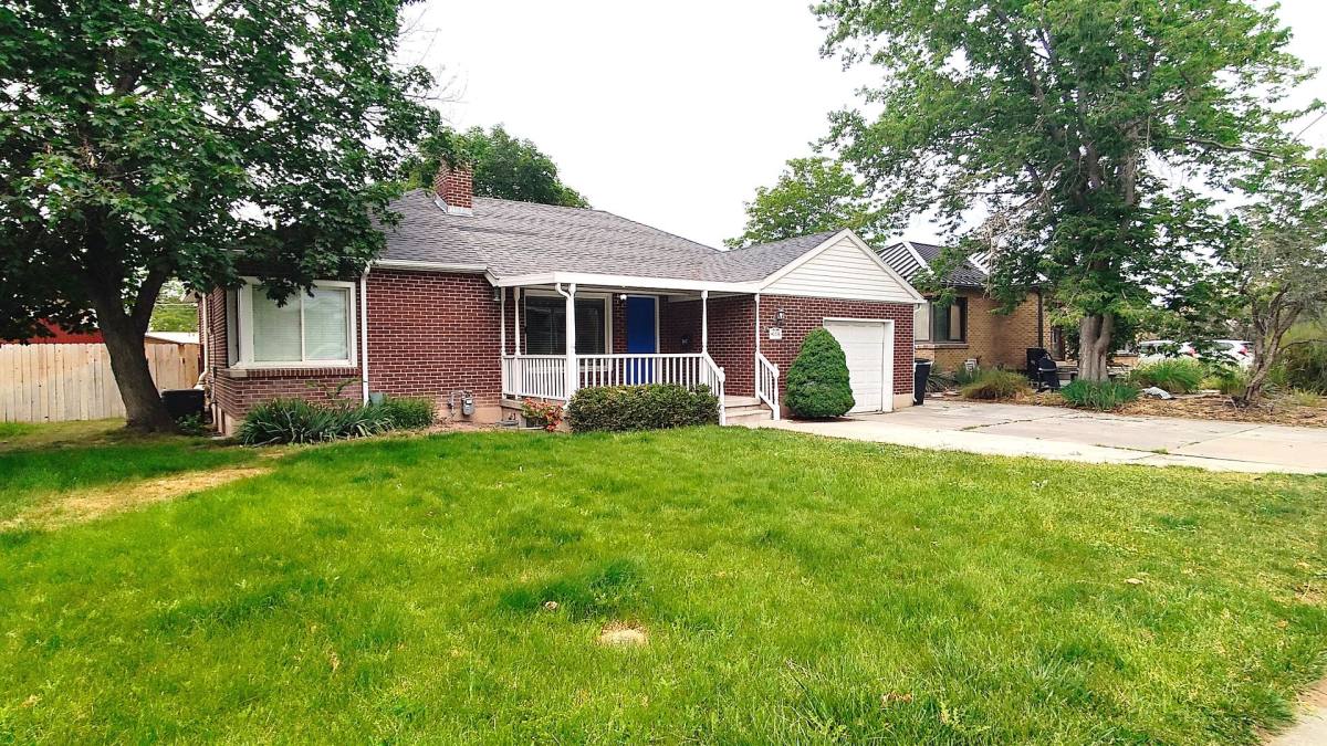 House for rent at 3096 S 1810 E, Salt Lake City, UT 84106