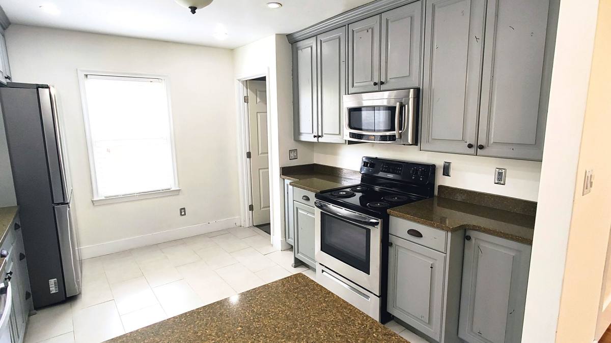 House for rent at 3096 S 1810 E, Salt Lake City, UT 84106
