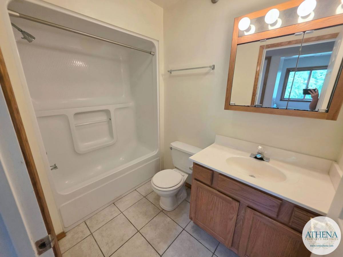 Apartment for rent at 1812 Lexington Ave, Cape Girardeau, MO 63701