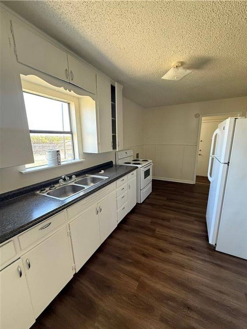 House for rent at 1101 S 13th St, Copperas Cove, TX 76522